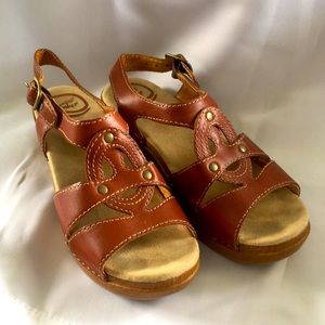 Dansko Sandals. Brown leather size 36